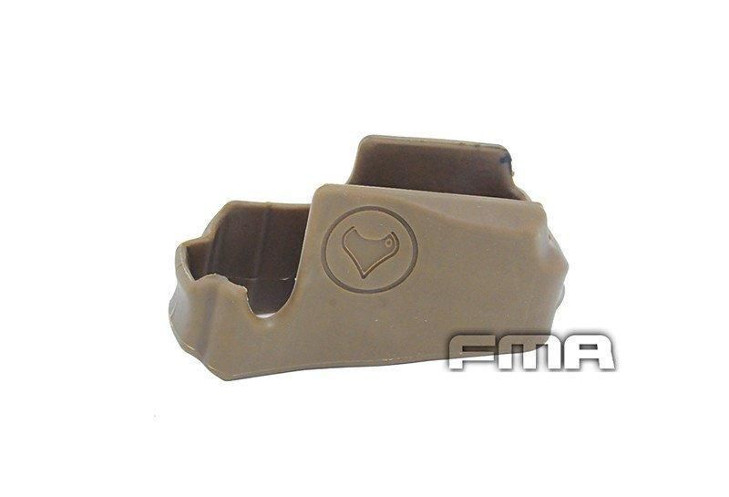 Резиновая рукоятка для гнезда магазина для M4/M16 [FMA] (для страйкбола) FMA-09-005584 фото