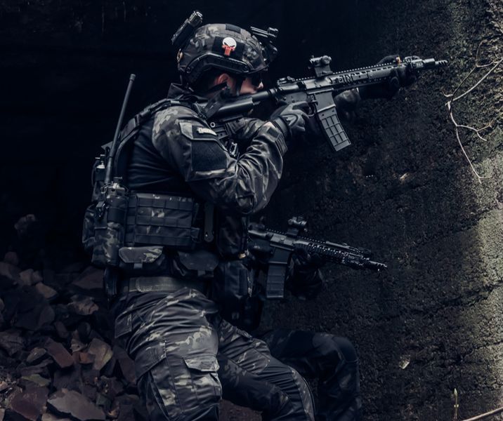 Zestaw poziomych podw&oacute;jnych ładownic na magazynki M4/M16/AR-15 - Multicam [8FIELDS] (для страйкболу) M51613091-CP фото