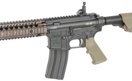 Купити Штурмова гвинтівка Daniel Defense MK18 Gas Rifle – Tan [EMG