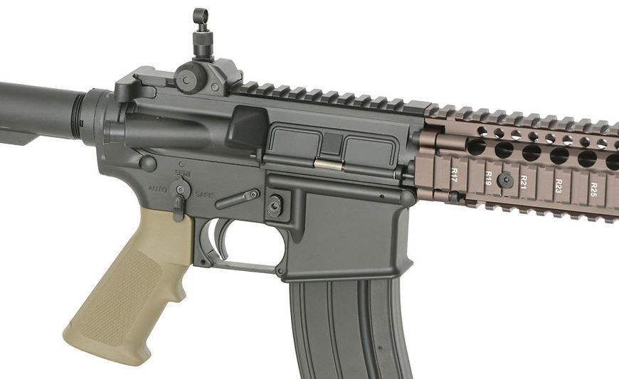 Штурмовая винтовка Daniel Defense MK18 Gas Rifle - Tan [EMG] [Golden Eagle]&nbsp;(для страйкбола) MC6593MT фото