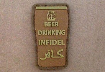 Naszywka 3D - Beer drinking infidel - Coyote [GFC Tactical] (для страйкболу) GFT-30-004702 фото